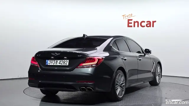 Main__Slider__Photo:G70 Genesis 2019.1-1