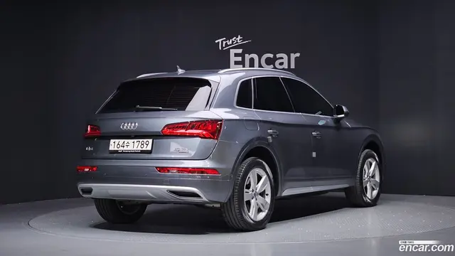 Main__Slider__Photo:Q5 Audi 2020.11-1