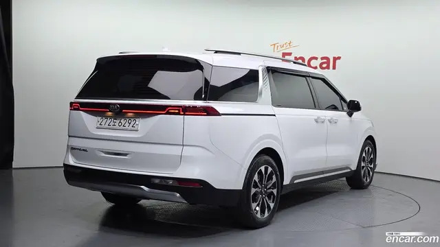 Main__Slider__Photo:Canival Kia 2021.6-1