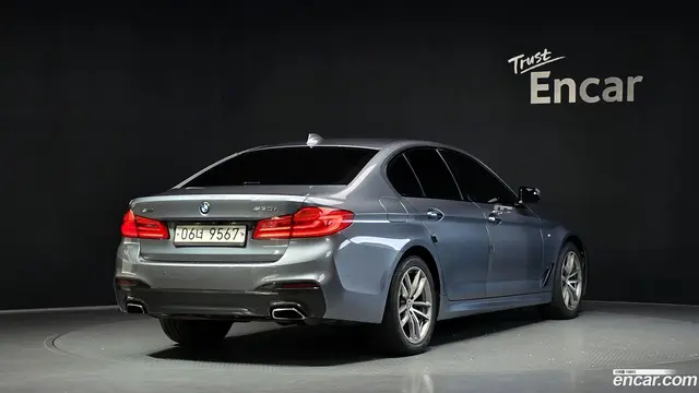 Main__Slider__Photo:5-Series BMW 2017.9-1