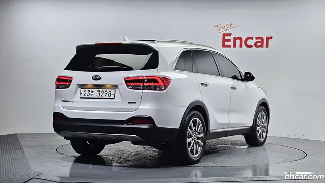 Main__Slider__Photo:Sorento Kia 2014.8-1