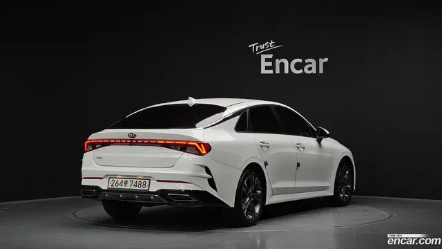 Main__Slider__Photo:K5 Kia 2020.3-1