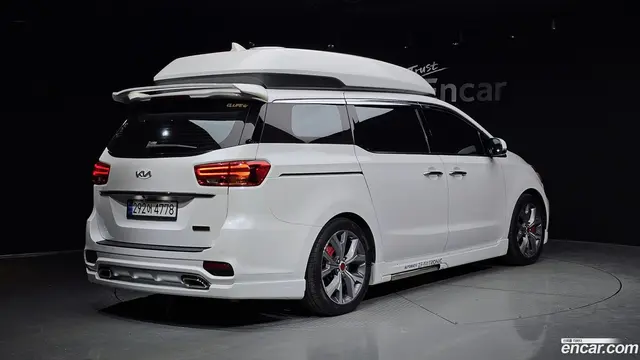 Main__Slider__Photo:Canival Kia 2018.7-1
