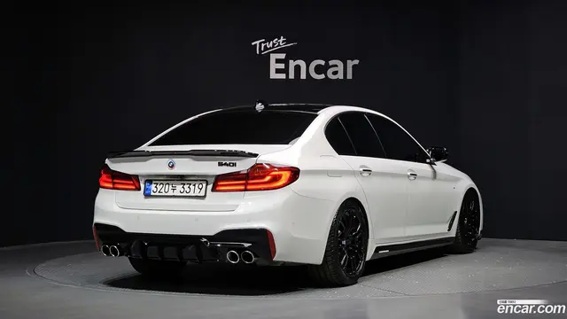 Main__Slider__Photo:5-Series BMW 2017.8-1