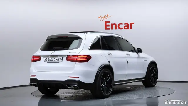 Main__Slider__Photo:GLC-Class Mercedes-Benz 2019.10-1