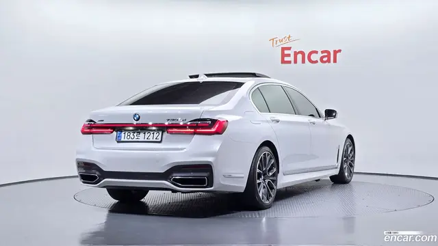 Main__Slider__Photo:7-Series BMW 2019.11-1