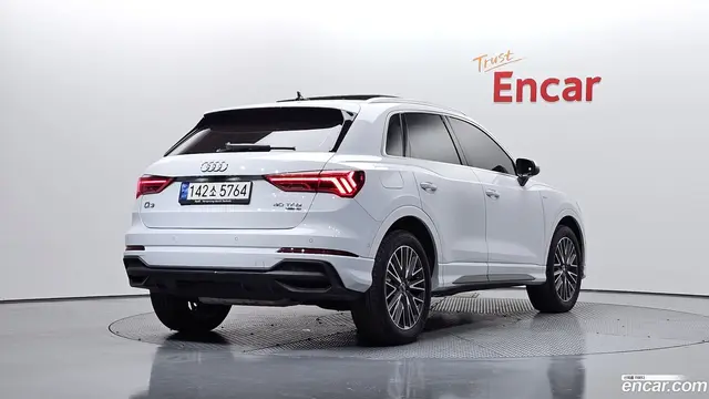 Main__Slider__Photo:Q3 Audi 2023.11-1