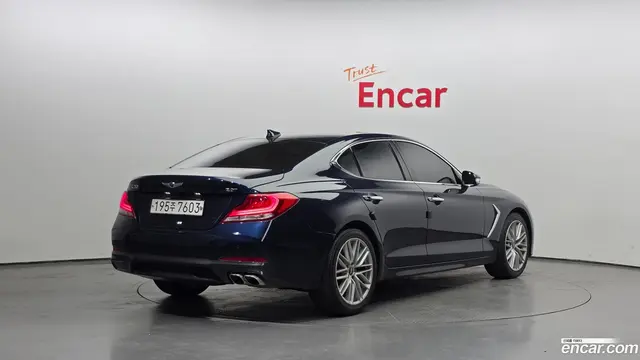 Main__Slider__Photo:G70 Genesis 2019.10-1