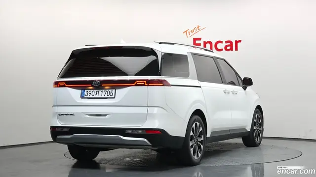 Main__Slider__Photo:Canival Kia 2020.8-1