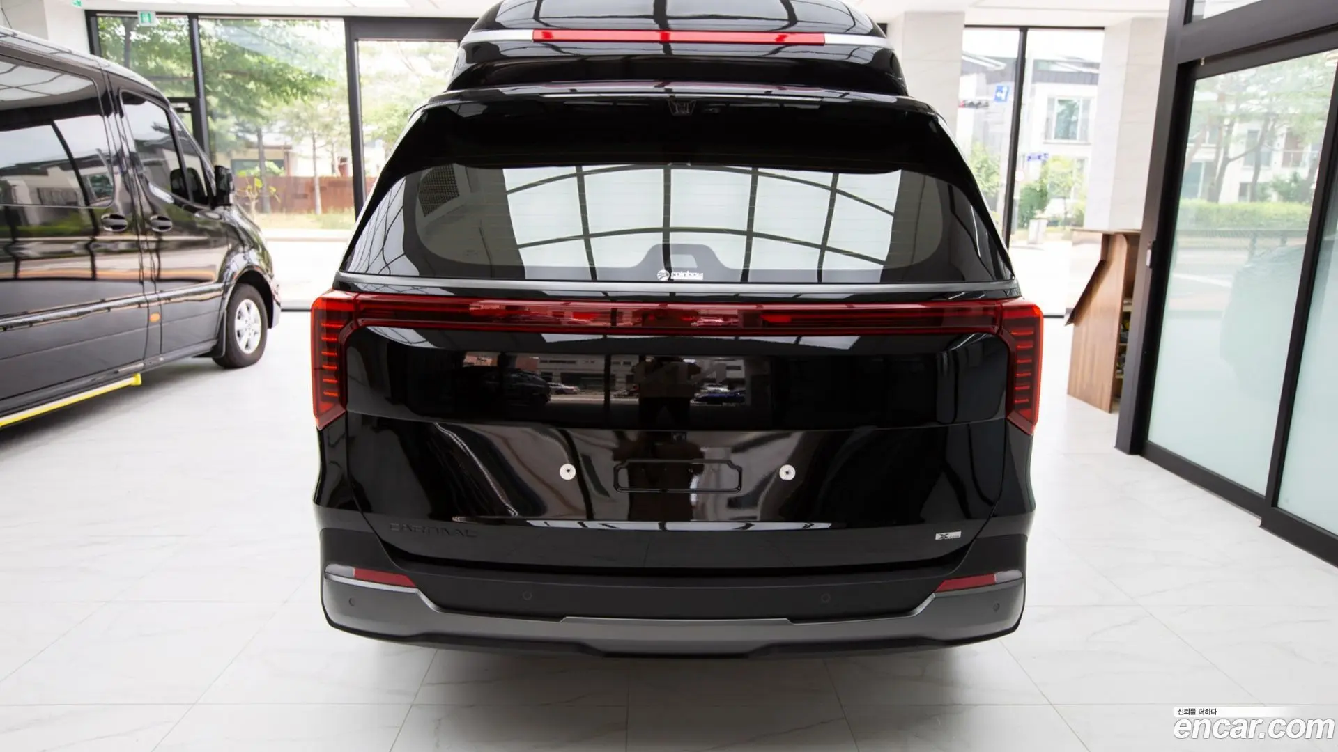 Main__Slider__Photo:Canival Kia 2026.4-1