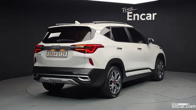 Main__Slider__Photo:Seltos Kia 2022.3-1