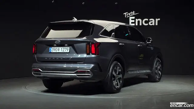 Main__Slider__Photo:Sorento Kia 2020.3-1