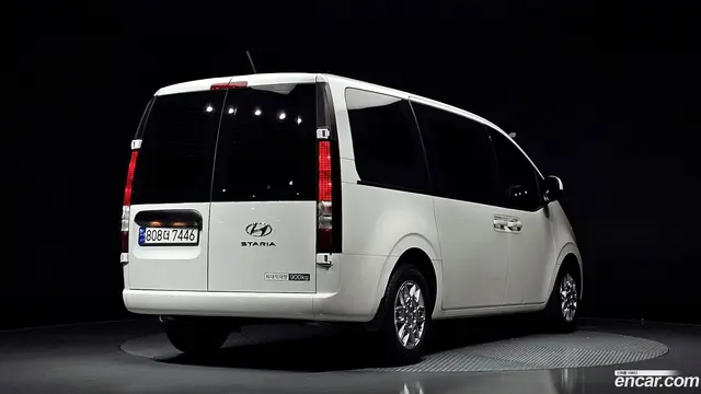 Main__Slider__Photo:Staria Hyundai 2023.4-1