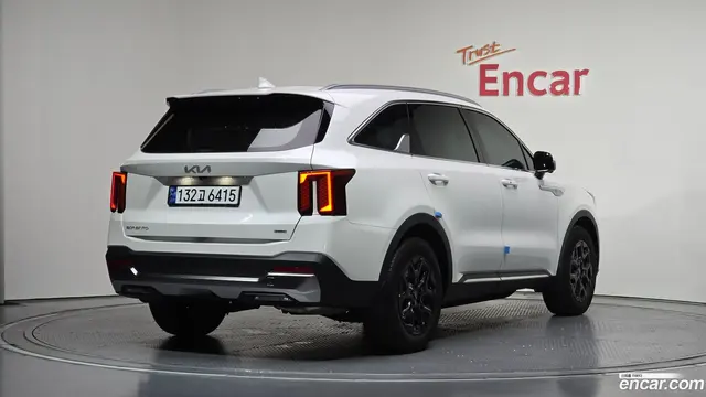 Main__Slider__Photo:Sorento Kia 2024.1-1