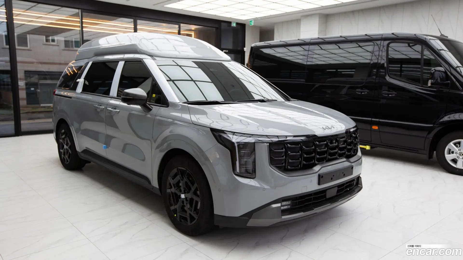 Main__Slider__Photo:Canival Kia 2026.4-1