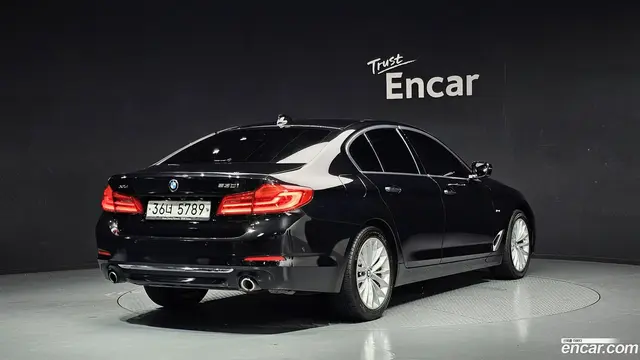 Main__Slider__Photo:5-Series BMW 2018.11-1