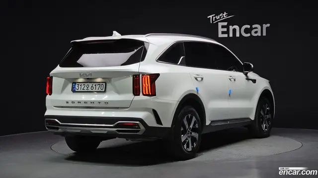 Main__Slider__Photo:Sorento Kia 2022.0-1