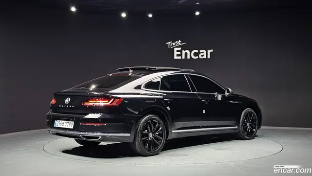Main__Slider__Photo:Arteon Volkswagen 2019.11-1