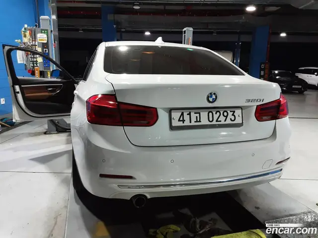 Main__Slider__Photo:3-Series BMW 2016.5-1