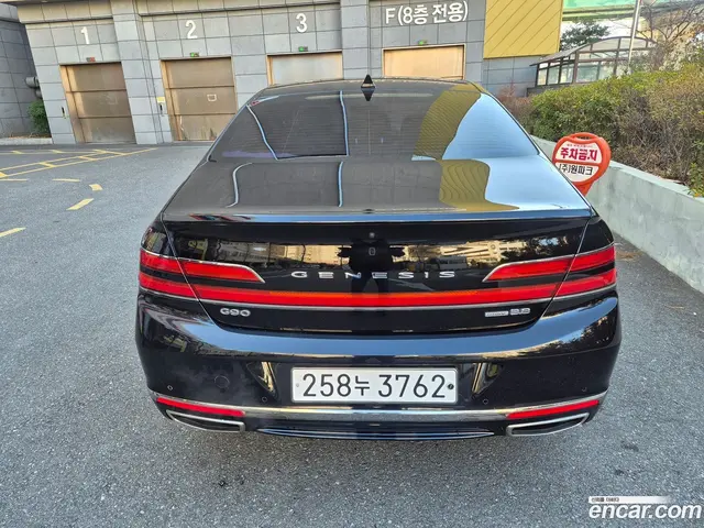 Main__Slider__Photo:G90 Genesis 2020.1-1