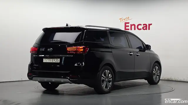 Main__Slider__Photo:Canival Kia 2020.2-1