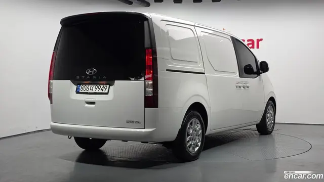 Main__Slider__Photo:Staria Hyundai 2023.3-1