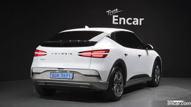 Main__Slider__Photo:GV60 Genesis 2022.9-1