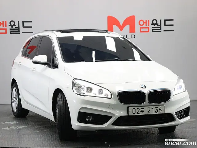 Main__Slider__Photo:2-Series BMW 2017.1-1