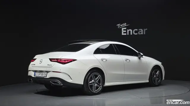 Main__Slider__Photo:CLA-Class Mercedes-Benz 2025.0-1
