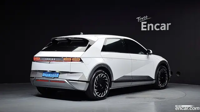 Main__Slider__Photo:Ioniq5 Hyundai 2022.3-1