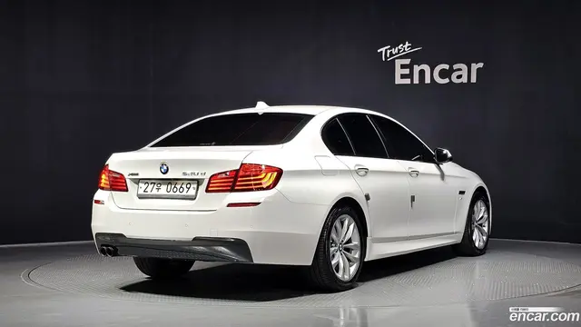 Main__Slider__Photo:5-Series BMW 2015.10-1