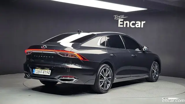 Main__Slider__Photo:Grandeur Hyundai 2022.0-1