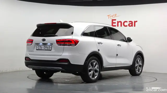 Main__Slider__Photo:Sorento Kia 2016.0-1