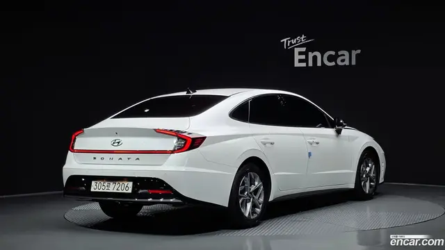 Main__Slider__Photo:Sonata Hyundai 2022.3-1
