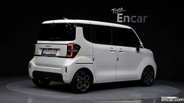 Main__Slider__Photo:RAY Kia 2023.3-1