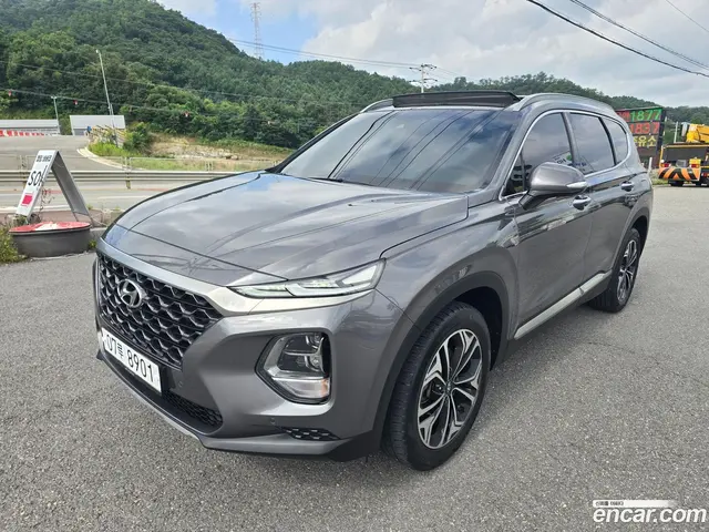 Main__Slider__Photo:Santafe Hyundai 2018.5-1