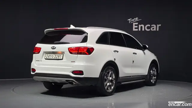 Main__Slider__Photo:Sorento Kia 2020.0-1