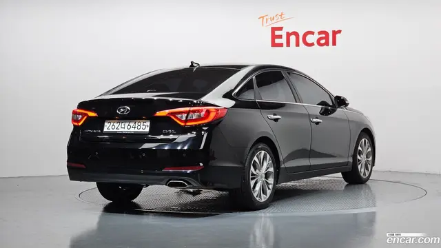 Main__Slider__Photo:Sonata Hyundai 2015.11-1