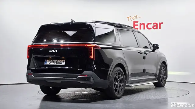Main__Slider__Photo:Canival Kia 2024.6-1