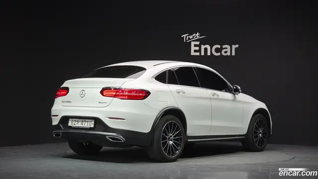Main__Slider__Photo:GLC-Class Mercedes-Benz 2017.4-1