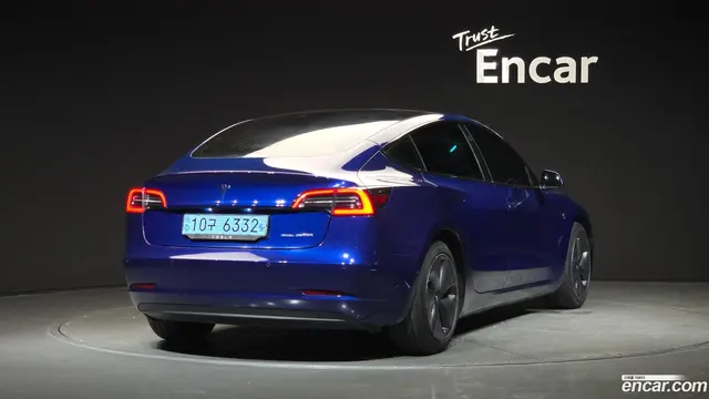 Main__Slider__Photo:Model 3 Tesla 2020.6-1