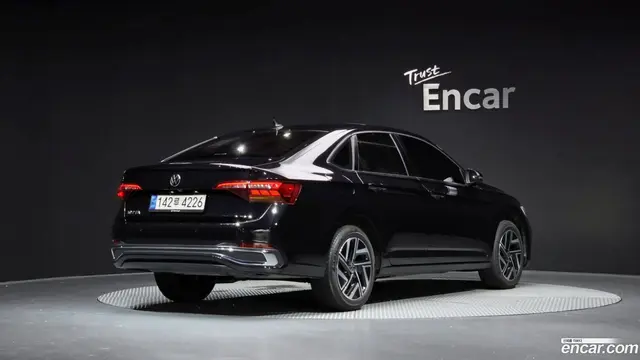 Main__Slider__Photo:Jetta Volkswagen 2022.11-1