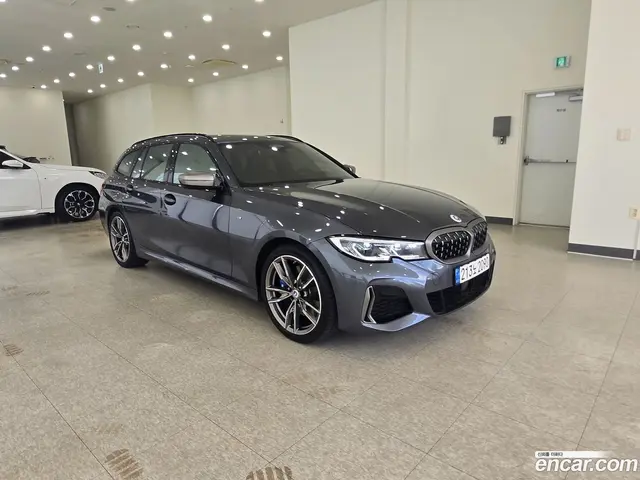 Main__Slider__Photo:3-Series BMW 2022.5-1