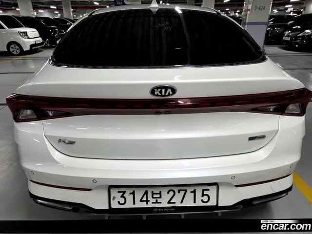 Main__Slider__Photo:K5 Kia 2021.2-1