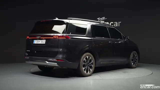 Main__Slider__Photo:Canival Kia 2022.3-1