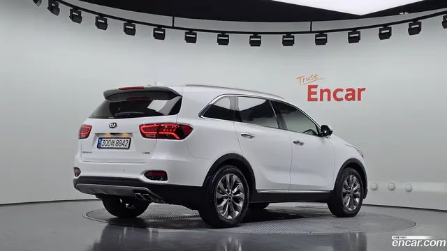 Main__Slider__Photo:Sorento Kia 2017.11-1