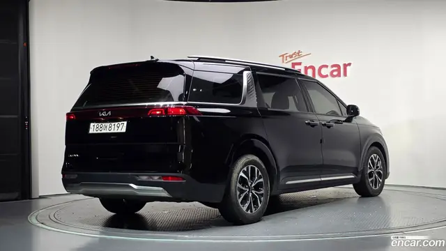 Main__Slider__Photo:Canival Kia 2022.0-1