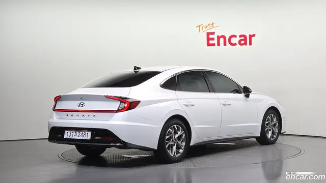 Main__Slider__Photo:Sonata Hyundai 2022.5-1