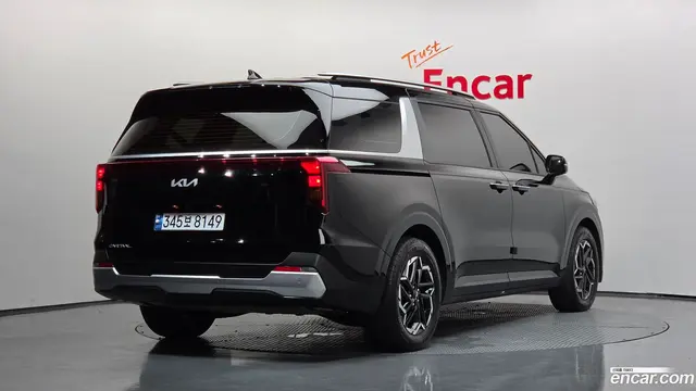 Main__Slider__Photo:Canival Kia 2025.4-1