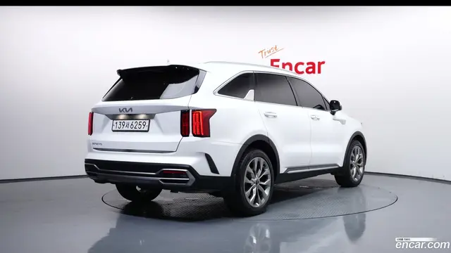 Main__Slider__Photo:Sorento Kia 2023.6-1